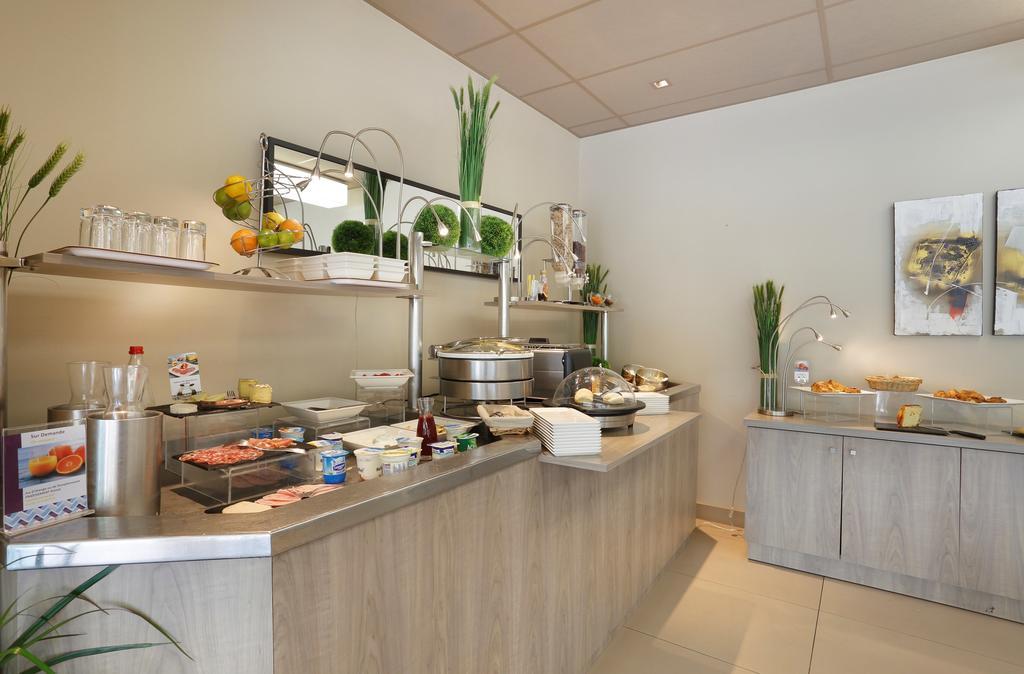 Ussac Mercure Brive מראה חיצוני תמונה