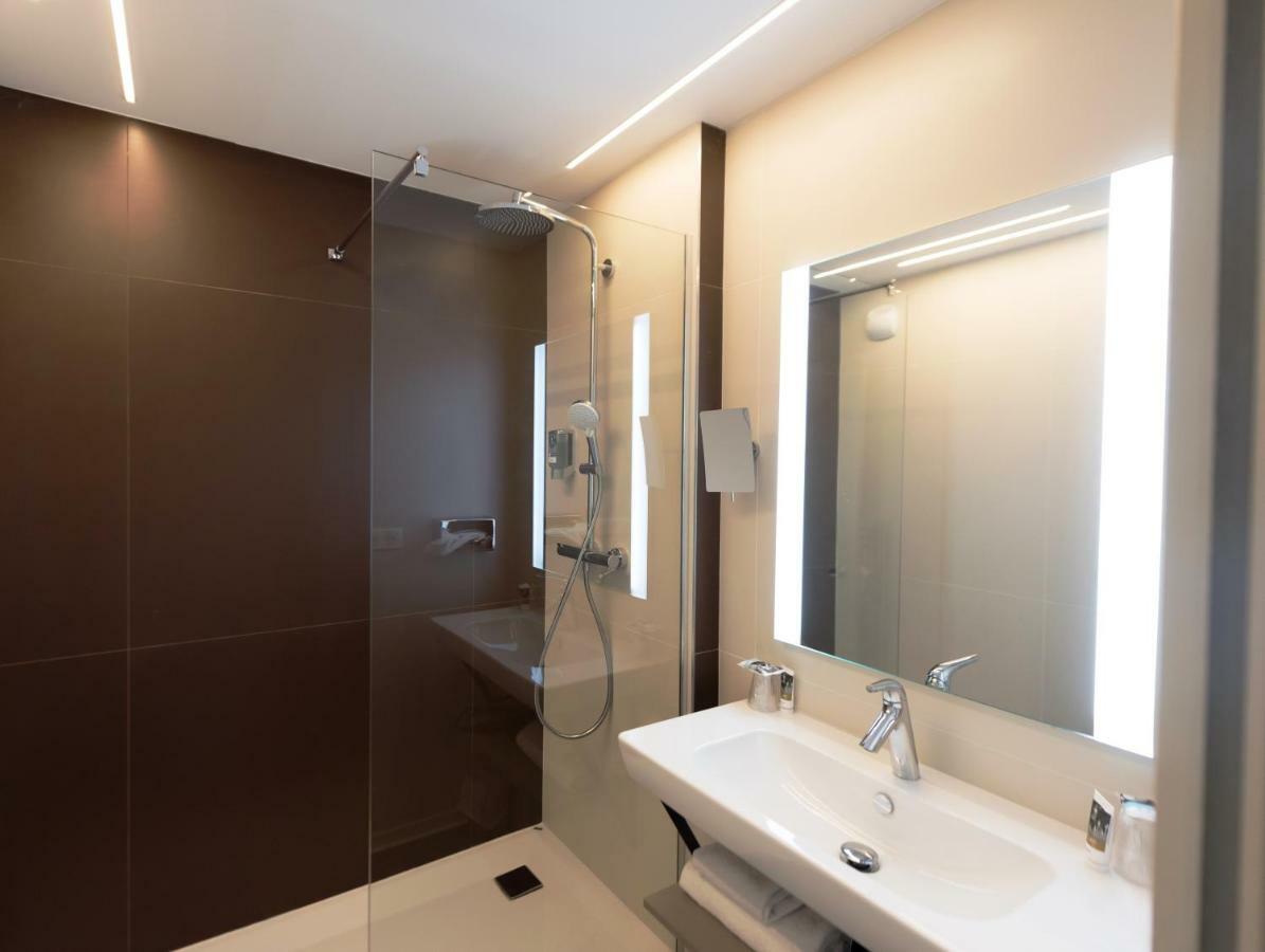 Ussac Mercure Brive מראה חיצוני תמונה